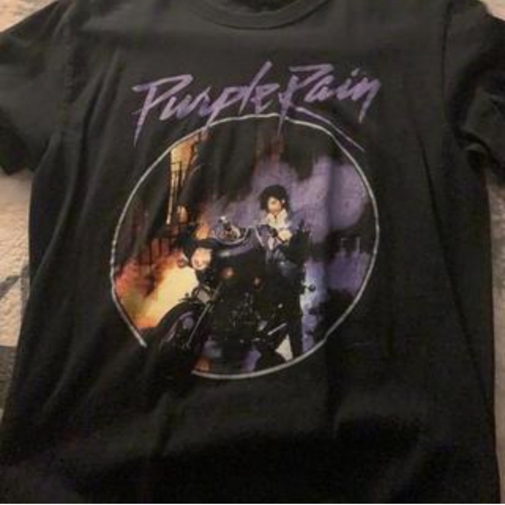 purple rain tee. women’s s